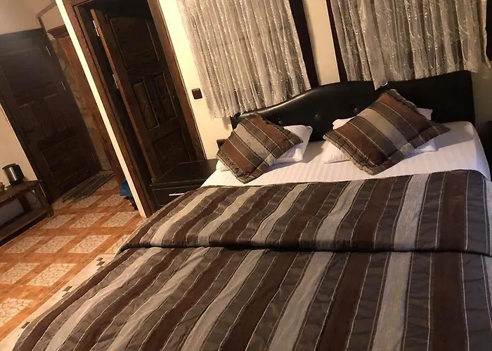 Santa Roza 호텔 3*